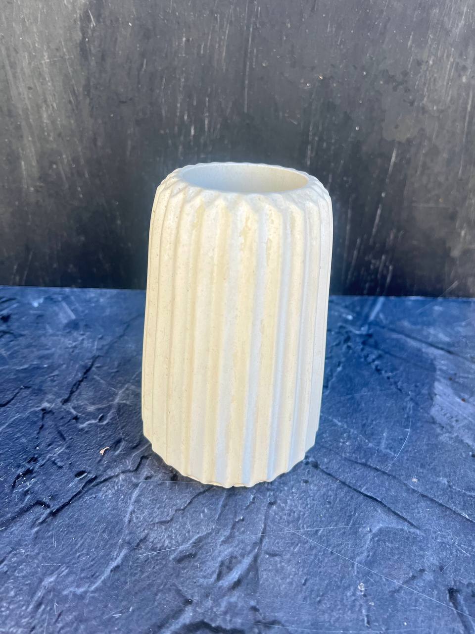 گلدان شیار دار بلند